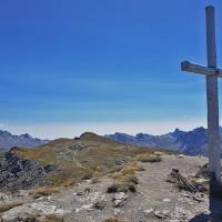 La croix du sommet.