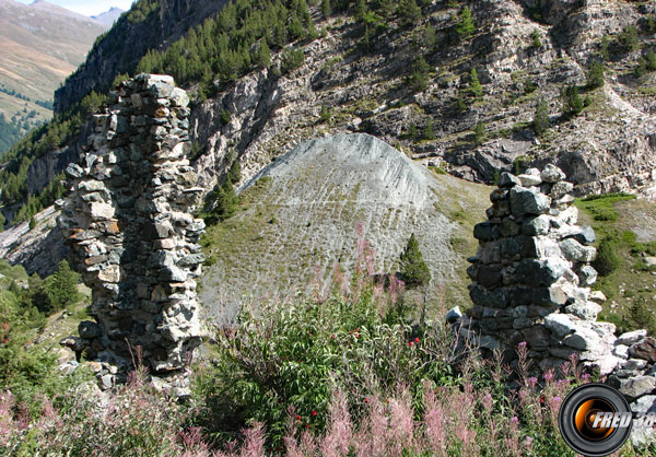 Mur des Aîttes.