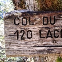 En montant