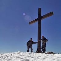 La croix du sommet.