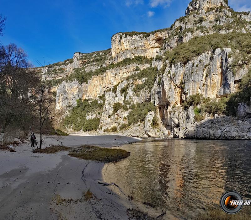 Dans les gorges.