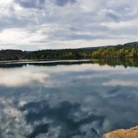 Le lac de Montpezat.
