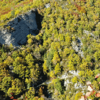 Le sentier dans les gorges