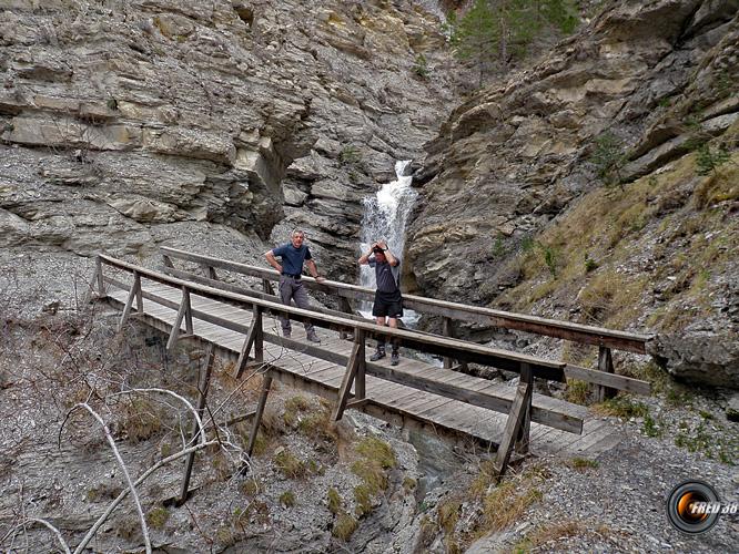 Passerelle du début.