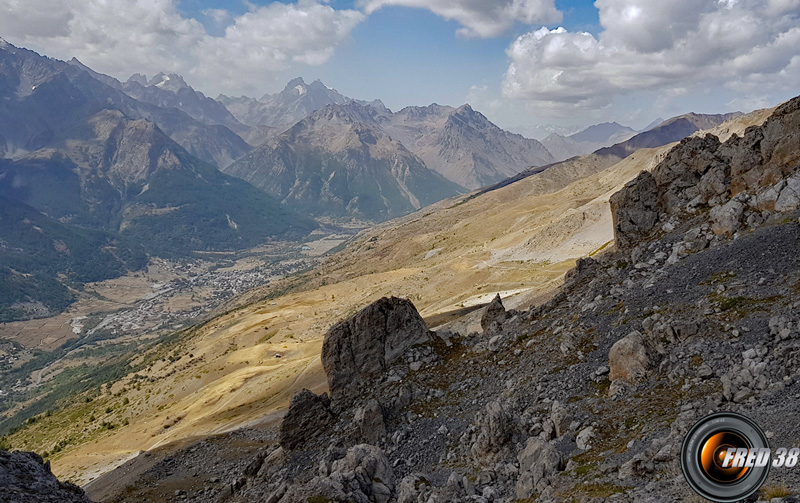 Vue sur le Monetier.