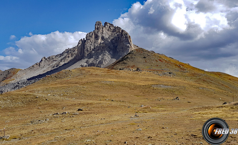 Le sommet vu du col de buffère.