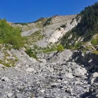 Traversée du torrent de la Ravoire, avant de remonter sur le col du Chaussy.