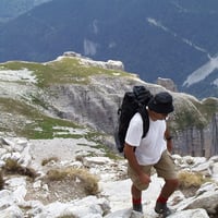 Passage après l'abri sous roche avant le sommet.