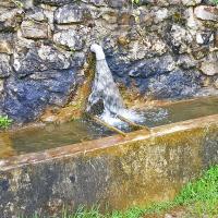 Fontaine à côté