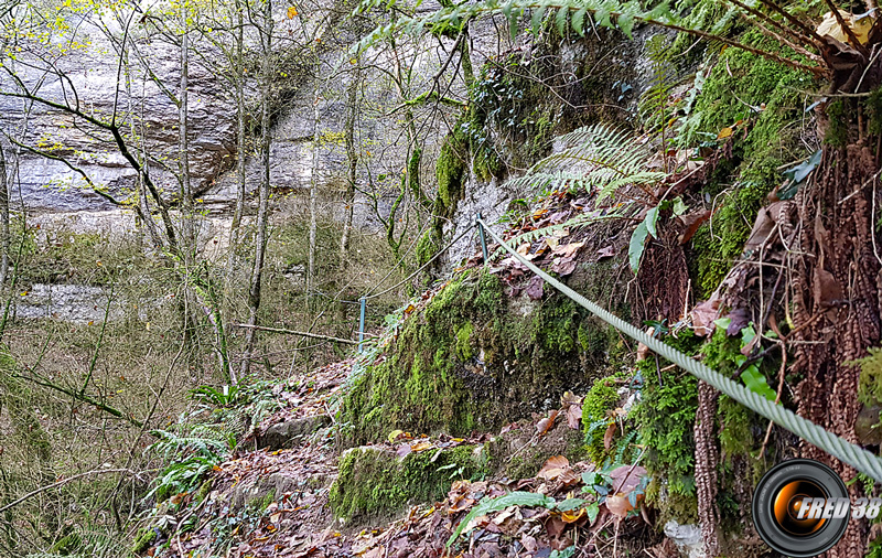 Passage câblé.