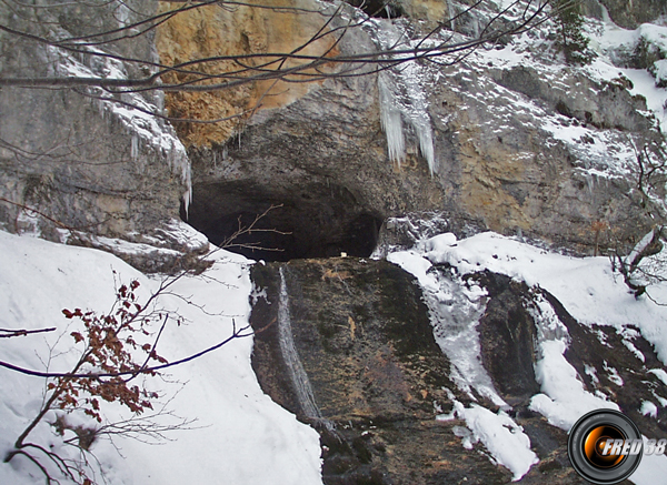 Grotte guiers mort photo