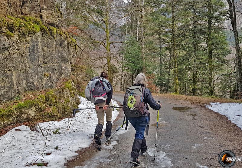 Retour sur la route de Chartrousette.