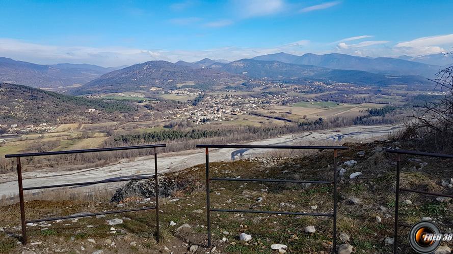 Au sommet vue sur la Bléone.