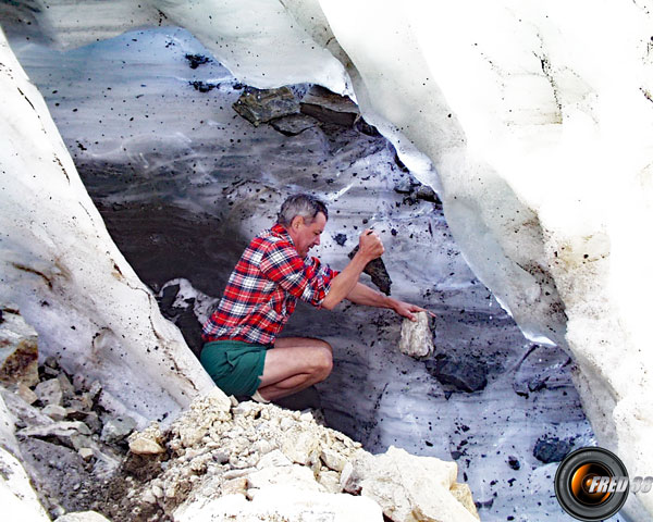 Dans le glacier de Freydane.