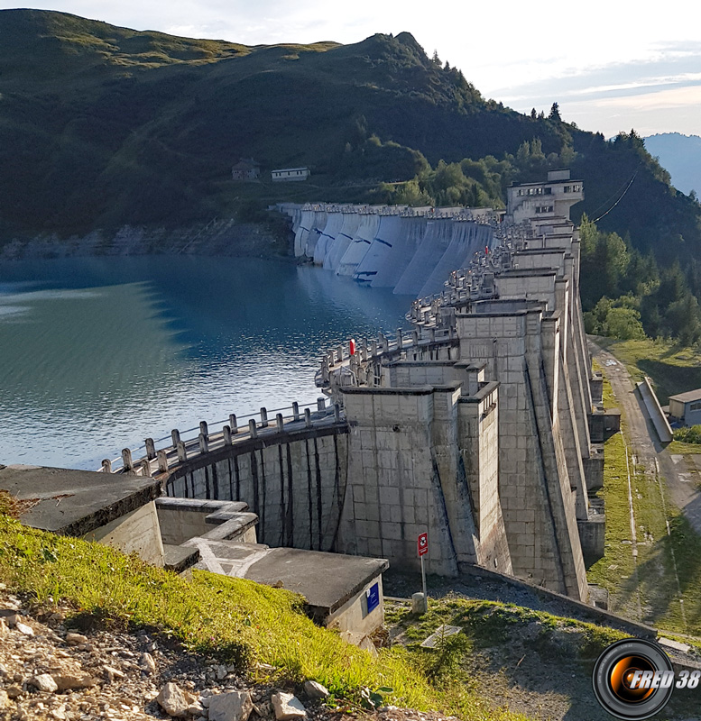 Le barrage.