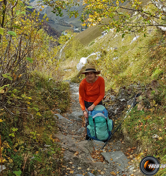 Sentier au dessus de la Laisonnay d'en Haut