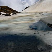 Sous la glace.