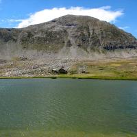Lac et cabane de Lignin.