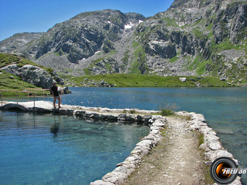 Le passage entre le lac de Cottepens et lac carré.