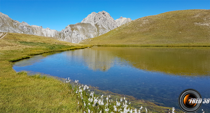 Un des lacs du Cogour.