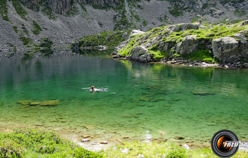 Lac chaud en été.