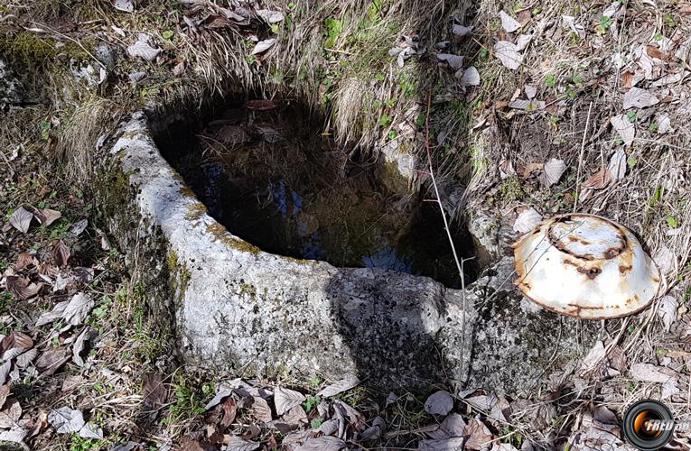 Dans le hameau abandonné de Pudoyer.