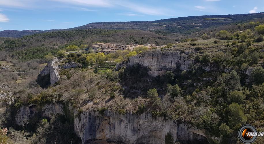 Le village d'Opedette.