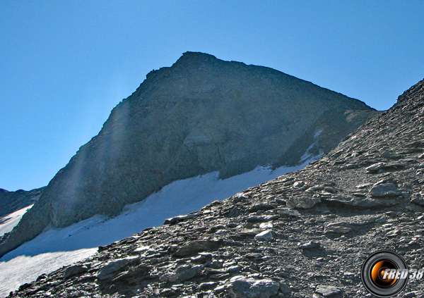 Le sommet vu du plateau