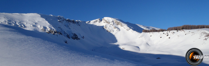 Les Monges vus du col de Clapouse.