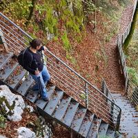Descente par les passerelles.