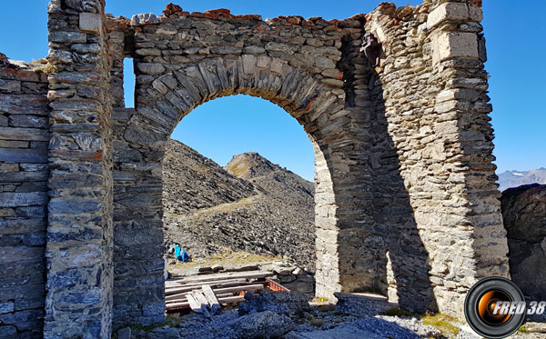 L'arche de l'entrée du fort