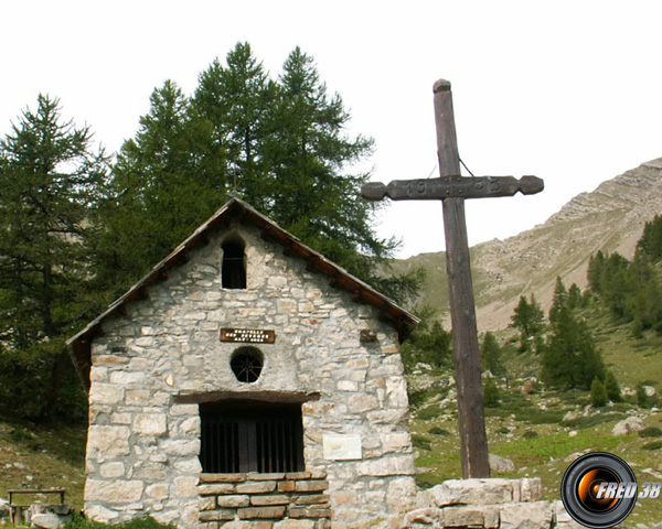 La chapelle près de la source des Séyères.