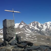 La croix du sommet