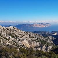 Cap Gros et en fond Cassis.