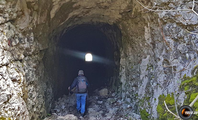 Le tunnel d'accès à la galerie.