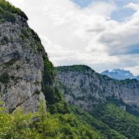 Les crêtes du Mont Veyrier.
