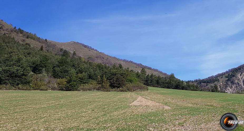 Le sommet et le col d'Oule.