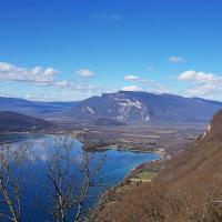 Le Grand Colombier en fond.
