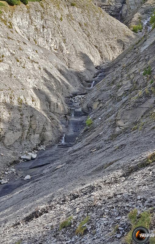 Traversée du ravin du Jet des Eaux.