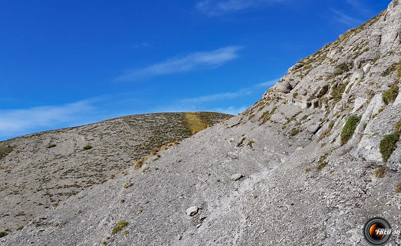 Traversée d'un ravin.