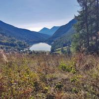 Vue sur le lac de Pontechianale.