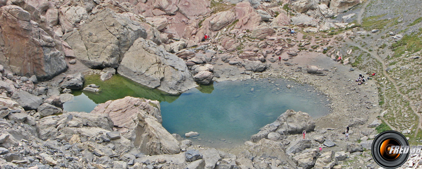 Lac des Neuf couleurs.