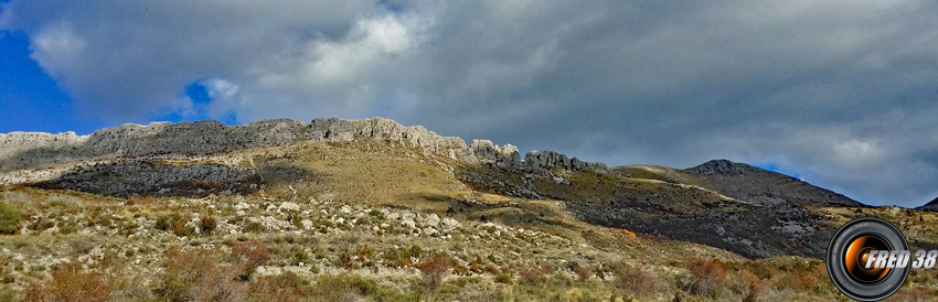 La barre rocheuse du Grand Mourre