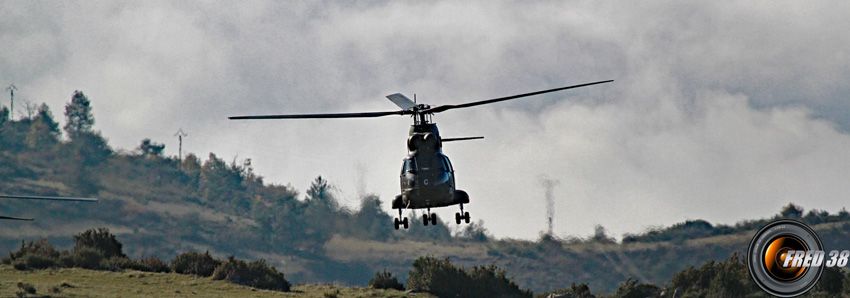 Manoeuvre d'hélicoptères de l'armée.