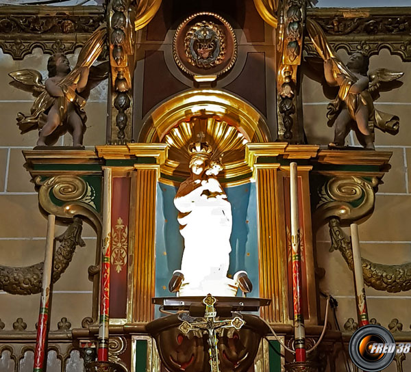 Statue de la Vierge dans la Chapelle.