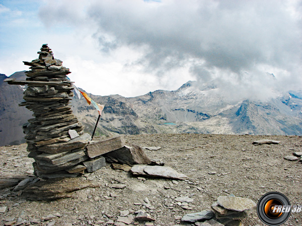 le cairn au sommet.