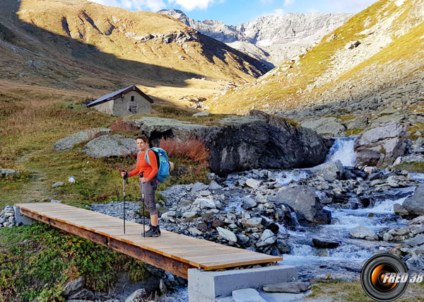 Passerelle sur le Py