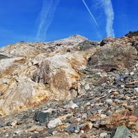 Le petit couloir sous le sommet