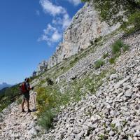 Sentier balcon en versant est.