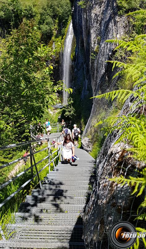 L'escalier vers la Grande Cascade